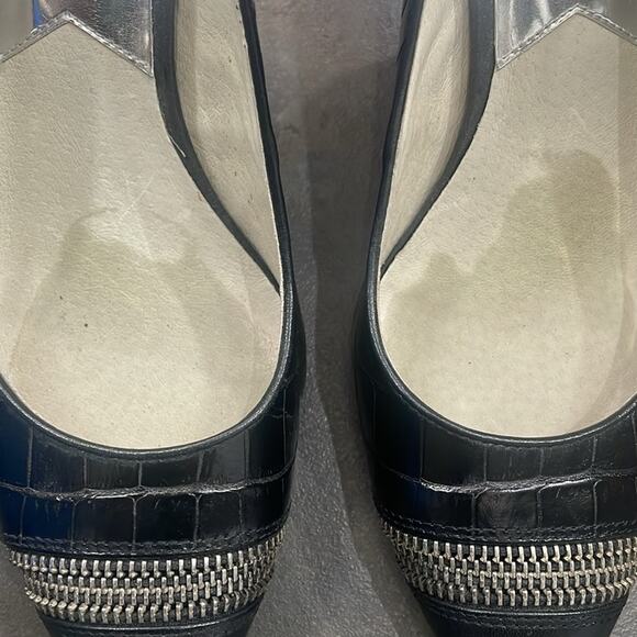 Michael Michael Kors Leather Croc Embossed Pumps Pointed Toe Heels Size 8 Edgy - Picture 4 of 9